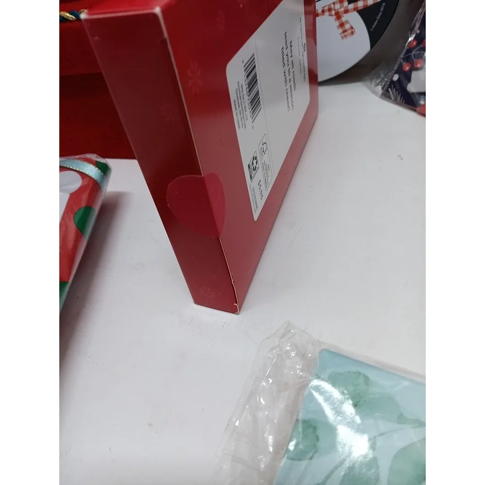 Christmas And Birthday Lot Of 8 Pieces, Round Cookie Tin And Gift Boxes Empty